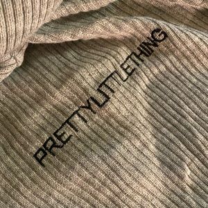 Pretty Little Thing Sweater Dress size (XL)